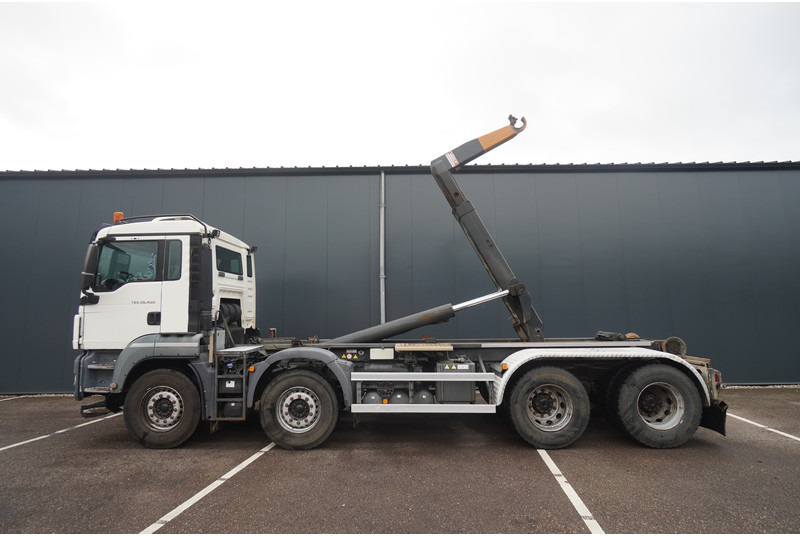 MAN TGS 35.400 8x4 HOOKARM SYSTEM MANUAL GEARBOX - משאית הרמת וו: תמונה 1 MAN TGS 35.400 8x4 HOOKARM SYSTEM MANUAL GEARBOX - משאית הרמת וו: תמונה 1