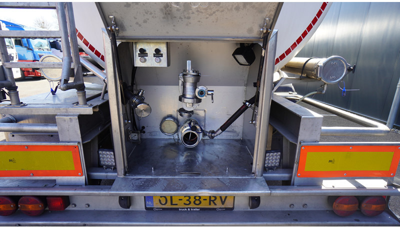 Magyar 3 AXLE FOOD TANK TRAILER 41.410LTR - סמיטריילר מכל: תמונה 4 Magyar 3 AXLE FOOD TANK TRAILER 41.410LTR - סמיטריילר מכל: תמונה 4