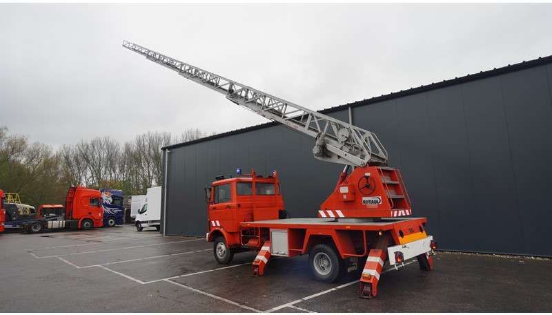 Mercedes-Benz 809 FIRE LADDER TRUCK 13.100KM MANUAL GEARBOX - משאית אש: תמונה 3 Mercedes-Benz 809 FIRE LADDER TRUCK 13.100KM MANUAL GEARBOX - משאית אש: תמונה 3