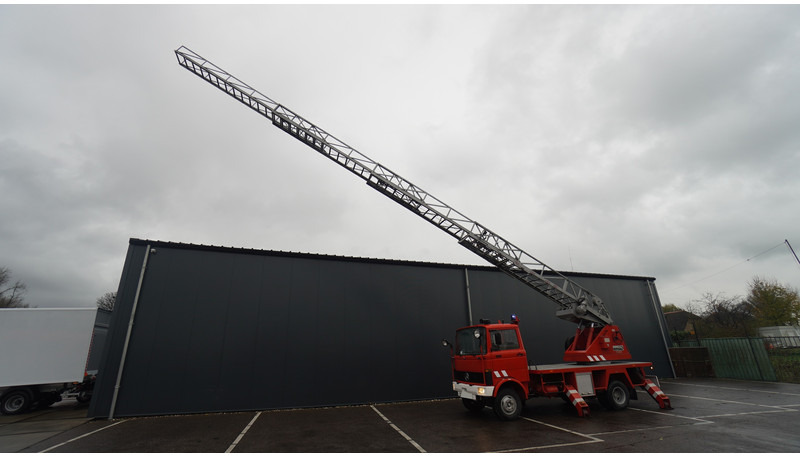 Mercedes-Benz 809 FIRE LADDER TRUCK 13.100KM MANUAL GEARBOX - משאית אש: תמונה 2 Mercedes-Benz 809 FIRE LADDER TRUCK 13.100KM MANUAL GEARBOX - משאית אש: תמונה 2