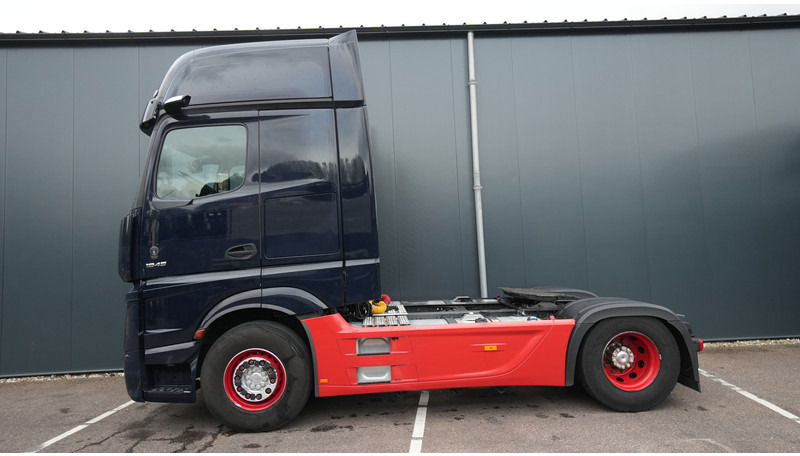 Mercedes-Benz ACTROS 1945 GIGASPACE 649.700KM - יחידת טרקטור: תמונה 1 Mercedes-Benz ACTROS 1945 GIGASPACE 649.700KM - יחידת טרקטור: תמונה 1