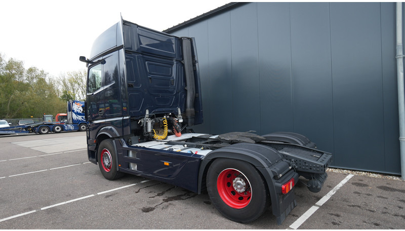 יחידת טרקטור Mercedes-Benz ACTROS 1945 GIGASPACE 728.200KM: תמונה 9 יחידת טרקטור Mercedes-Benz ACTROS 1945 GIGASPACE 728.200KM: תמונה 9