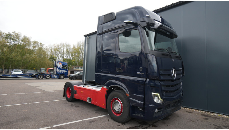 Mercedes-Benz ACTROS 1945 GIGASPACE 747.600KM - יחידת טרקטור: תמונה 4 Mercedes-Benz ACTROS 1945 GIGASPACE 747.600KM - יחידת טרקטור: תמונה 4