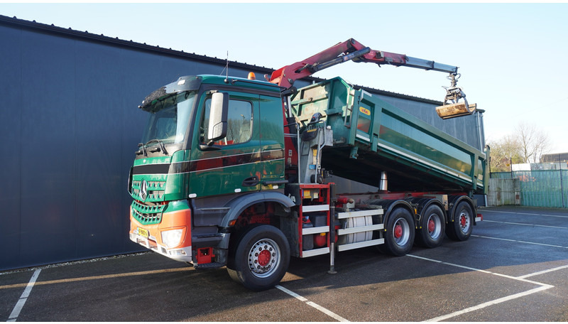 Mercedes-Benz AROCS 3542 8X4 2 SIDE TIPPER WITH HMF Z 1943 CRANE 407.000KM - משאית מנוף: תמונה 2 Mercedes-Benz AROCS 3542 8X4 2 SIDE TIPPER WITH HMF Z 1943 CRANE 407.000KM - משאית מנוף: תמונה 2