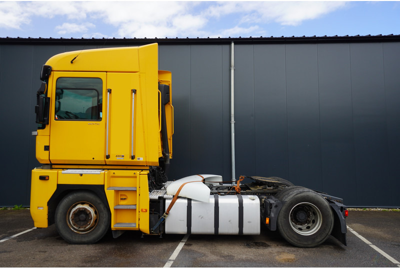 Renault MAGNUM 480 DXI RETARDER EURO 5 WITHOUT DOCUMENTS - יחידת טרקטור: תמונה 1 Renault MAGNUM 480 DXI RETARDER EURO 5 WITHOUT DOCUMENTS - יחידת טרקטור: תמונה 1