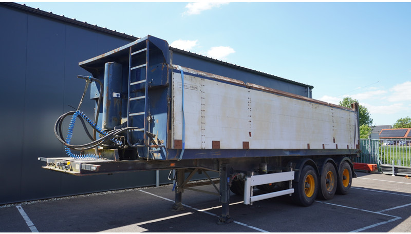 Renders 3 AXLE TIPPER TRAILER - סמיטריילר עם מזהיר: תמונה 2 Renders 3 AXLE TIPPER TRAILER - סמיטריילר עם מזהיר: תמונה 2