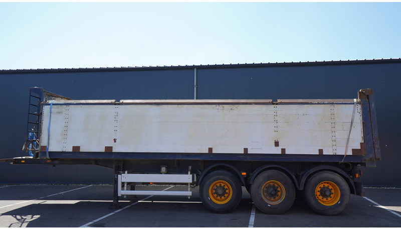 Renders 3 AXLE TIPPER TRAILER - סמיטריילר עם מזהיר: תמונה 1 Renders 3 AXLE TIPPER TRAILER - סמיטריילר עם מזהיר: תמונה 1