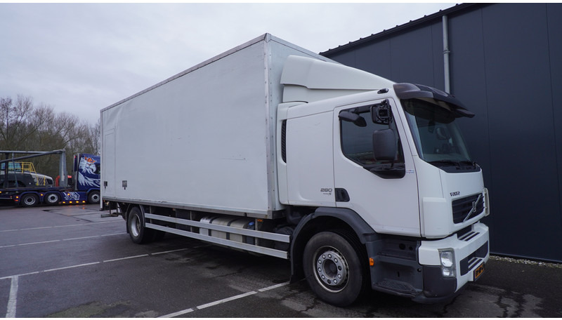 Volvo FE 280 CLOSED BOX 354.000KM MANUAL GEARBOX - משאית תיבה: תמונה 4 Volvo FE 280 CLOSED BOX 354.000KM MANUAL GEARBOX - משאית תיבה: תמונה 4