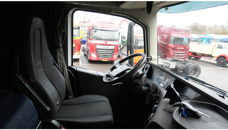 Volvo FH 420 6X2 GLOBETROTTER PTO - יחידת טרקטור: תמונה 5 Volvo FH 420 6X2 GLOBETROTTER PTO - יחידת טרקטור: תמונה 5