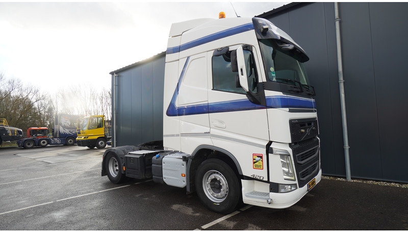 Volvo FH 420 EURO 6 GLOBETROTTER - יחידת טרקטור: תמונה 4 Volvo FH 420 EURO 6 GLOBETROTTER - יחידת טרקטור: תמונה 4