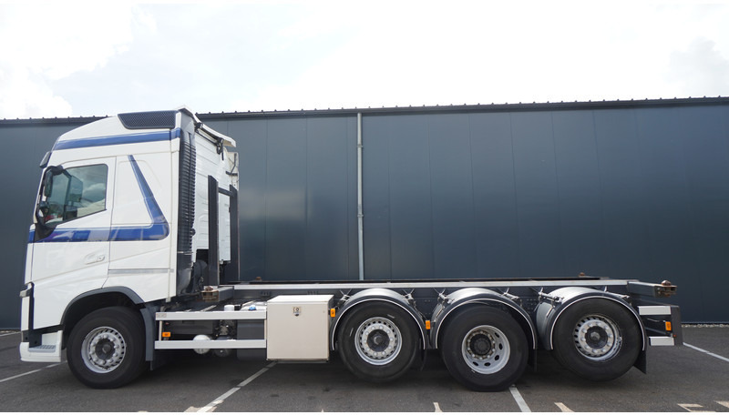 Volvo FH 460 8X2 20 FT CONTAINER TRANSPORT TRUCK - מוביל מכולות/ משאית החלפת גוף: תמונה 1 Volvo FH 460 8X2 20 FT CONTAINER TRANSPORT TRUCK - מוביל מכולות/ משאית החלפת גוף: תמונה 1