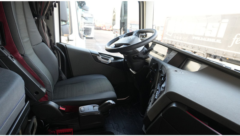 Volvo FH 460 EURO 6 GLOBETROTTER 690.000KM - יחידת טרקטור: תמונה 5 Volvo FH 460 EURO 6 GLOBETROTTER 690.000KM - יחידת טרקטור: תמונה 5