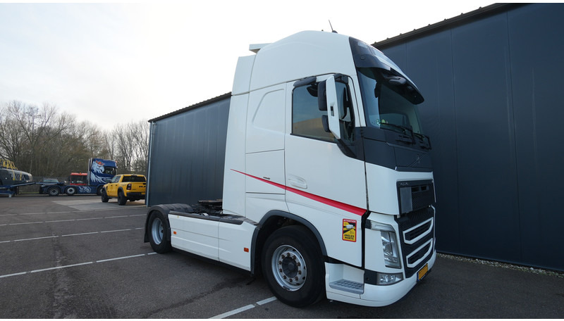 Volvo FH 460 EURO 6 GLOBETROTTER 690.000KM - יחידת טרקטור: תמונה 4 Volvo FH 460 EURO 6 GLOBETROTTER 690.000KM - יחידת טרקטור: תמונה 4