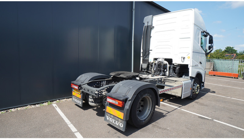 Volvo FH420 4X2 ADR EURO6 - יחידת טרקטור: תמונה 4 Volvo FH420 4X2 ADR EURO6 - יחידת טרקטור: תמונה 4