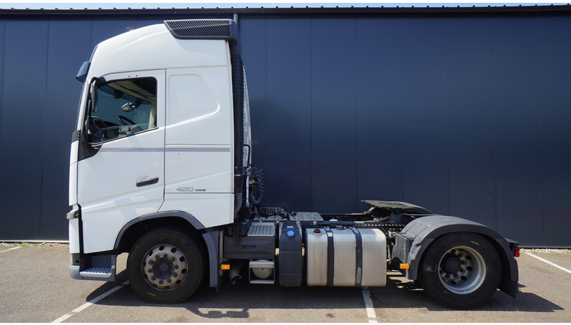 Volvo FH420 4X2 ADR EURO6 - יחידת טרקטור: תמונה 1 Volvo FH420 4X2 ADR EURO6 - יחידת טרקטור: תמונה 1