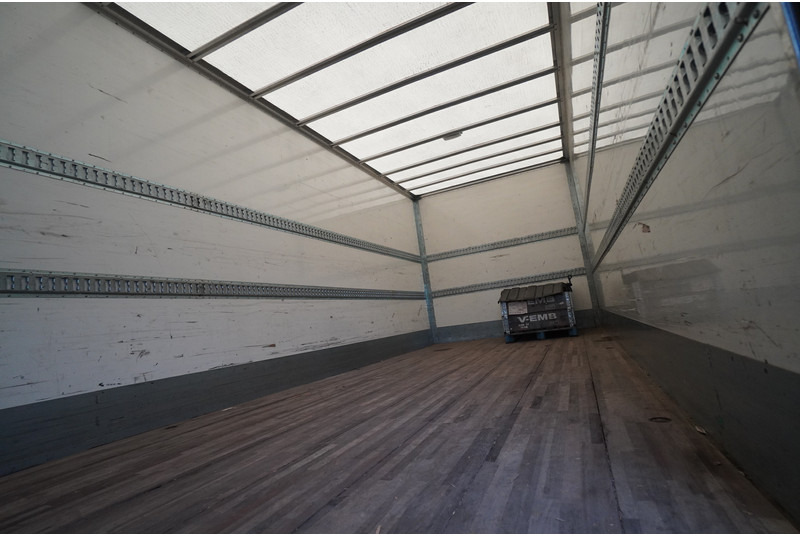 Volvo FL 280 CLOSED BOX BROKEN ENGINE NOT DRIVABLE - משאית תיבה: תמונה 4 Volvo FL 280 CLOSED BOX BROKEN ENGINE NOT DRIVABLE - משאית תיבה: תמונה 4