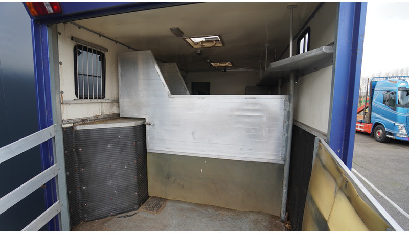 משאית סוסים Volvo FL 6-9 HORSE TRANSPORT 341.000KM MANUAL GEARBOX: תמונה 9