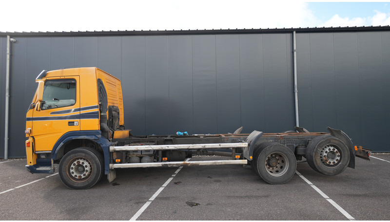 Volvo FM9 340 6X2 CHASSIS EURO 5 480000KM - משאית עם שלדת תא: תמונה 1 Volvo FM9 340 6X2 CHASSIS EURO 5 480000KM - משאית עם שלדת תא: תמונה 1