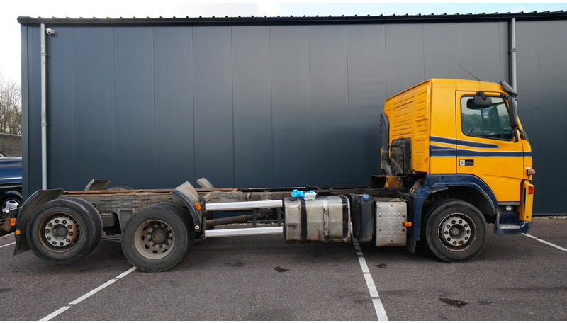 Volvo FM9 340 6X2 CHASSIS EURO 5 480000KM - משאית עם שלדת תא: תמונה 2 Volvo FM9 340 6X2 CHASSIS EURO 5 480000KM - משאית עם שלדת תא: תמונה 2