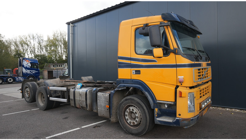 Volvo FM9 340 6X2 CHASSIS EURO 5 480000KM - משאית עם שלדת תא: תמונה 4 Volvo FM9 340 6X2 CHASSIS EURO 5 480000KM - משאית עם שלדת תא: תמונה 4
