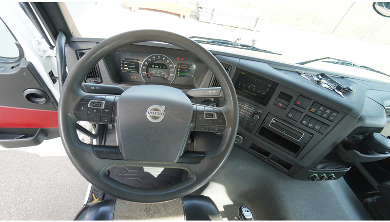 Volvo FMX 460 8X4 OPEN BOX WITH HIAB X-HIPRO 232 E-3 CRANE - משאית מנוף: תמונה 5 Volvo FMX 460 8X4 OPEN BOX WITH HIAB X-HIPRO 232 E-3 CRANE - משאית מנוף: תמונה 5