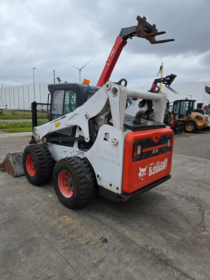 Bobcat S770 - מעמיס גלגלים: תמונה 5 Bobcat S770 - מעמיס גלגלים: תמונה 5