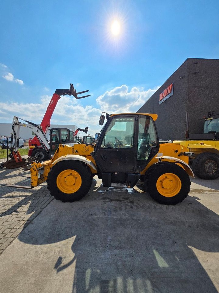 JCB 530 - מפעיל טלסקופי: תמונה 3 JCB 530 - מפעיל טלסקופי: תמונה 3