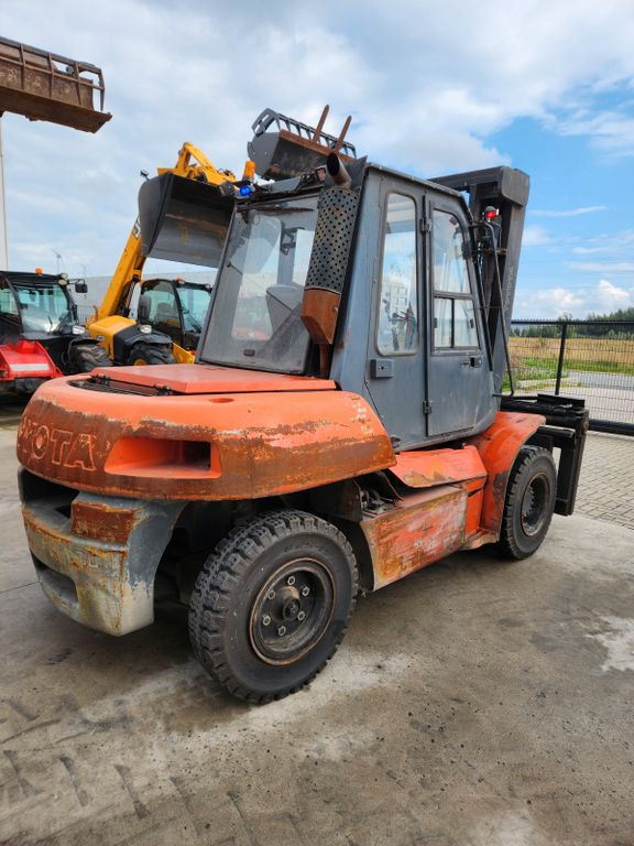 Toyota 5FD70 - מלגזת סולר: תמונה 4 Toyota 5FD70 - מלגזת סולר: תמונה 4
