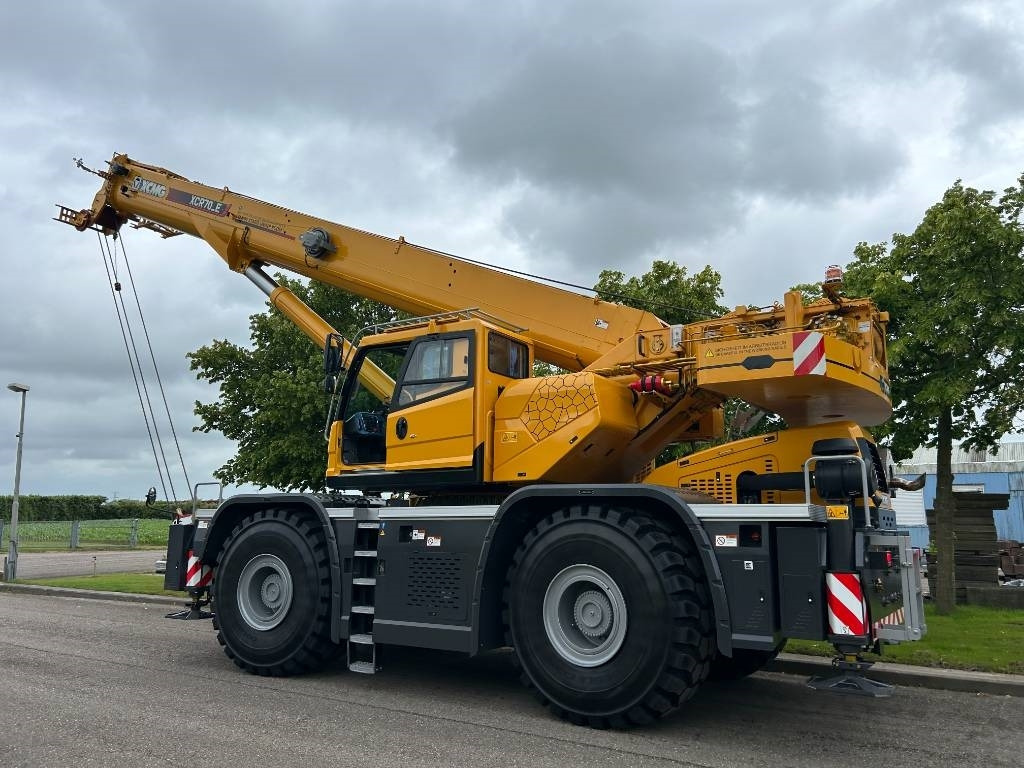 XCMG XCR70_E - עגורן נייד: תמונה 1 XCMG XCR70_E - עגורן נייד: תמונה 1