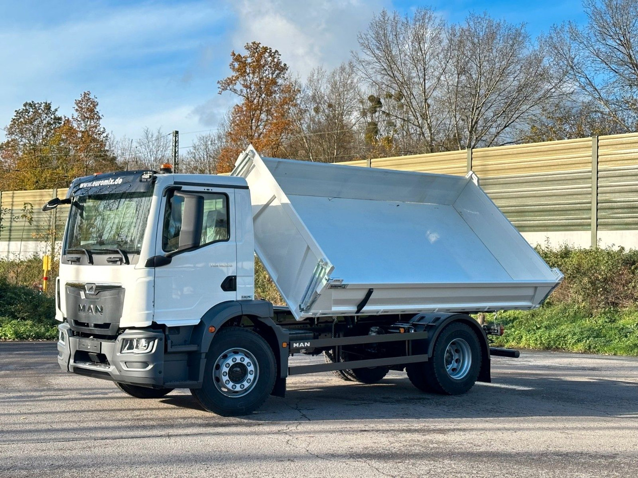 MAN TGM 18.320 4X2 / Euro 6e 3-Seiten-Kipper - מזהיר: תמונה 1 MAN TGM 18.320 4X2 / Euro 6e 3-Seiten-Kipper - מזהיר: תמונה 1