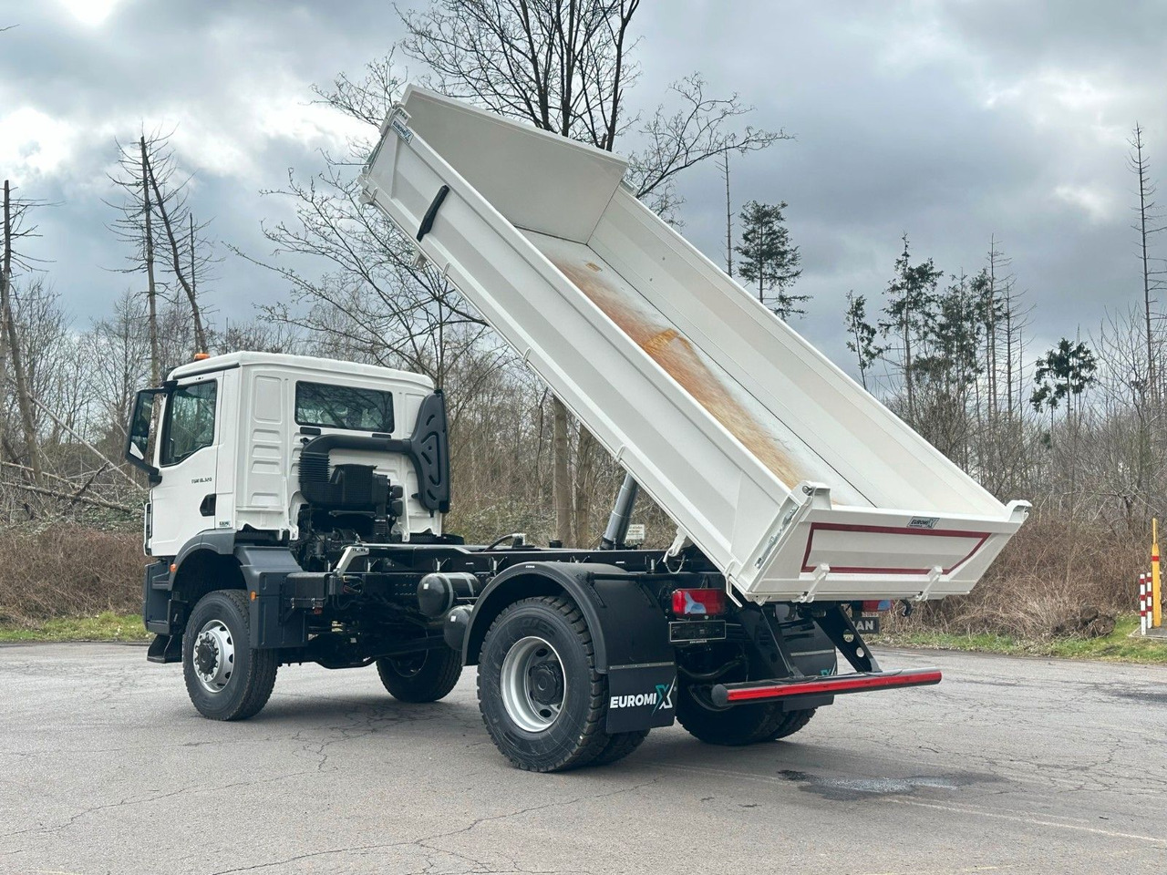 מזהיר MAN TGM 18.320  4X4  Euro 6e Euromix 3-Seiten-Kipper: תמונה 13