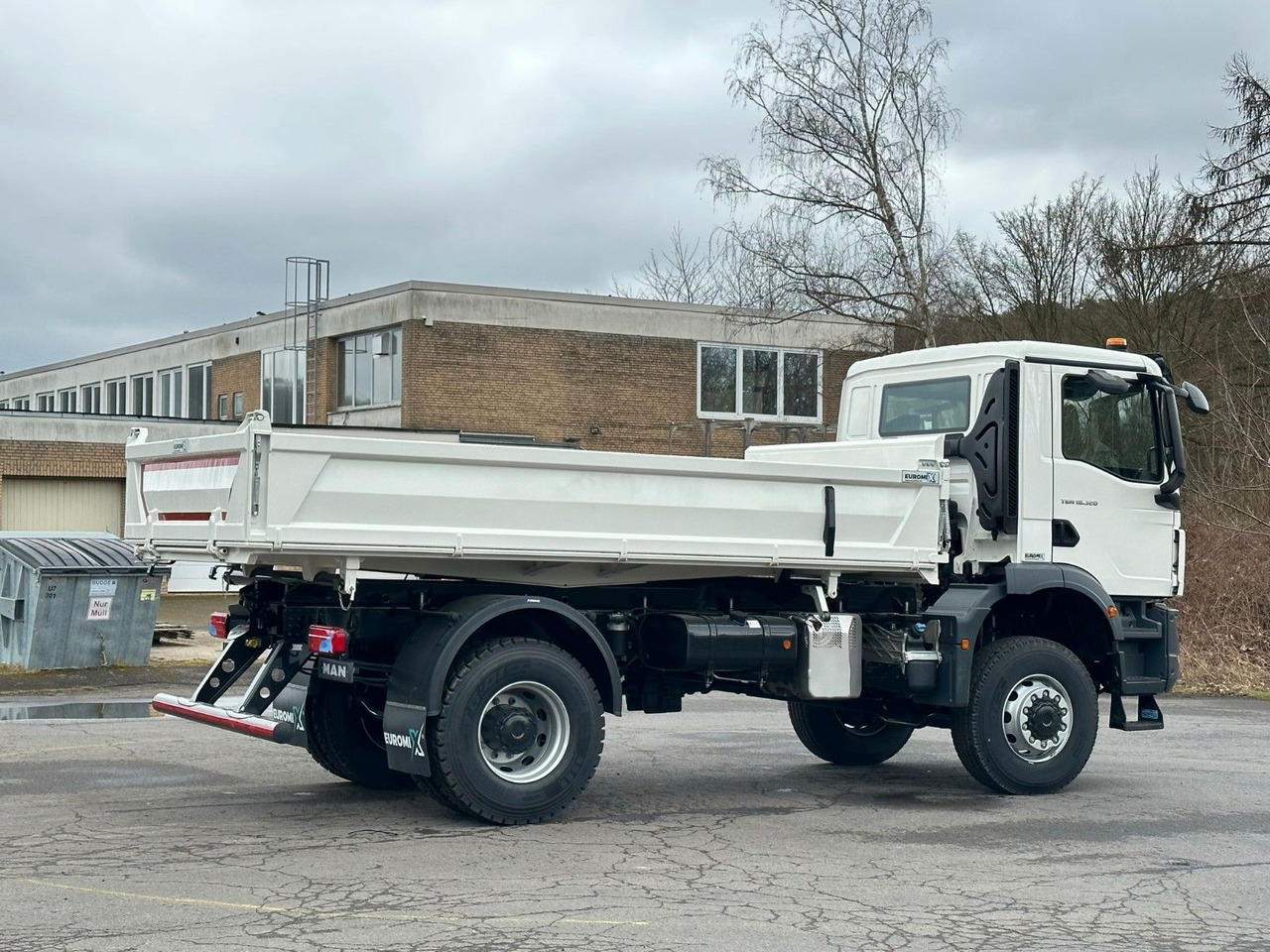 מזהיר MAN TGM 18.320  4X4  Euro 6e Euromix 3-Seiten-Kipper: תמונה 7