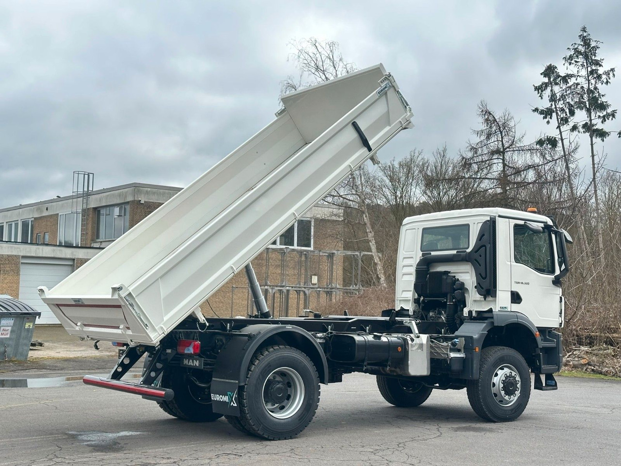 מזהיר MAN TGM 18.320  4X4  Euro 6e Euromix 3-Seiten-Kipper: תמונה 14
