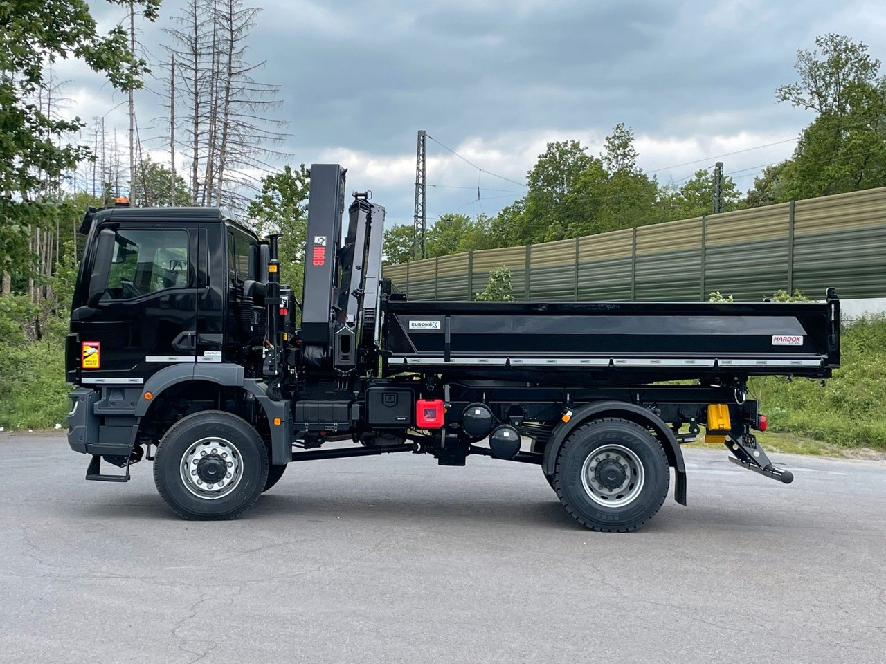 MAN TGM 18.320 4x4 Euro6e Hiab X Hiduo 228-4 - מזהיר, משאית מנוף: תמונה 4 MAN TGM 18.320 4x4 Euro6e Hiab X Hiduo 228-4 - מזהיר, משאית מנוף: תמונה 4