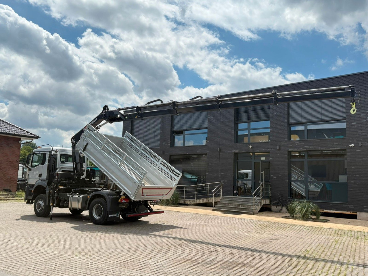 MAN TGS 18.400 TG3 4x4 Euro6e Hiab X-HiDuo 138DS-4 - מזהיר, משאית מנוף: תמונה 4 MAN TGS 18.400 TG3 4x4 Euro6e Hiab X-HiDuo 138DS-4 - מזהיר, משאית מנוף: תמונה 4