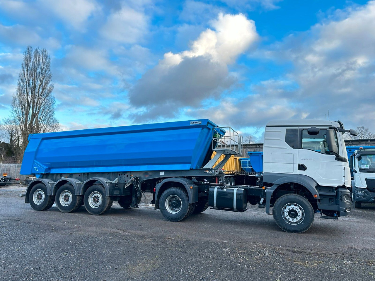 MAN TGS 22.440 4x2 Euro 2 EuromixMTP Kipper 27m³ MAN TGS 22.440 4x2 Euro 2 EuromixMTP Kipper 27m³ - יחידת טרקטור: תמונה 3 MAN TGS 22.440 4x2 Euro 2 EuromixMTP Kipper 27m³ MAN TGS 22.440 4x2 Euro 2 EuromixMTP Kipper 27m³ - יחידת טרקטור: תמונה 3