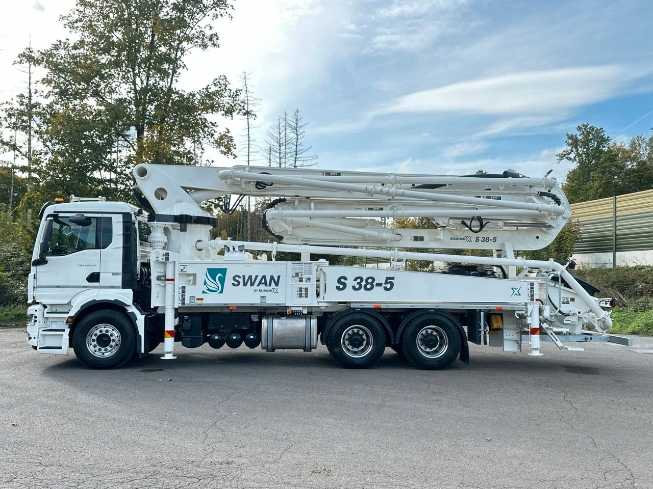 MAN TGS 26.510 6x4 SWAN TSP 38-5 160RZ ( 38m ) - משאית מערבלת בטון: תמונה 3 MAN TGS 26.510 6x4 SWAN TSP 38-5 160RZ ( 38m ) - משאית מערבלת בטון: תמונה 3