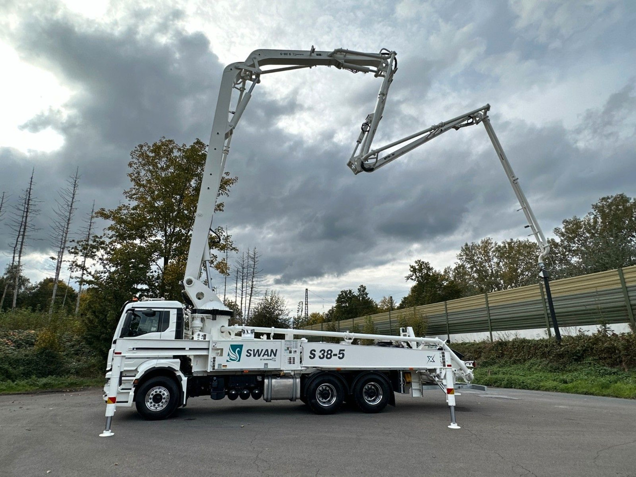 MAN TGS 26.510 6x4 SWAN TSP 38-5 160RZ ( 38m ) - משאית משאבת בטון: תמונה 4 MAN TGS 26.510 6x4 SWAN TSP 38-5 160RZ ( 38m ) - משאית משאבת בטון: תמונה 4
