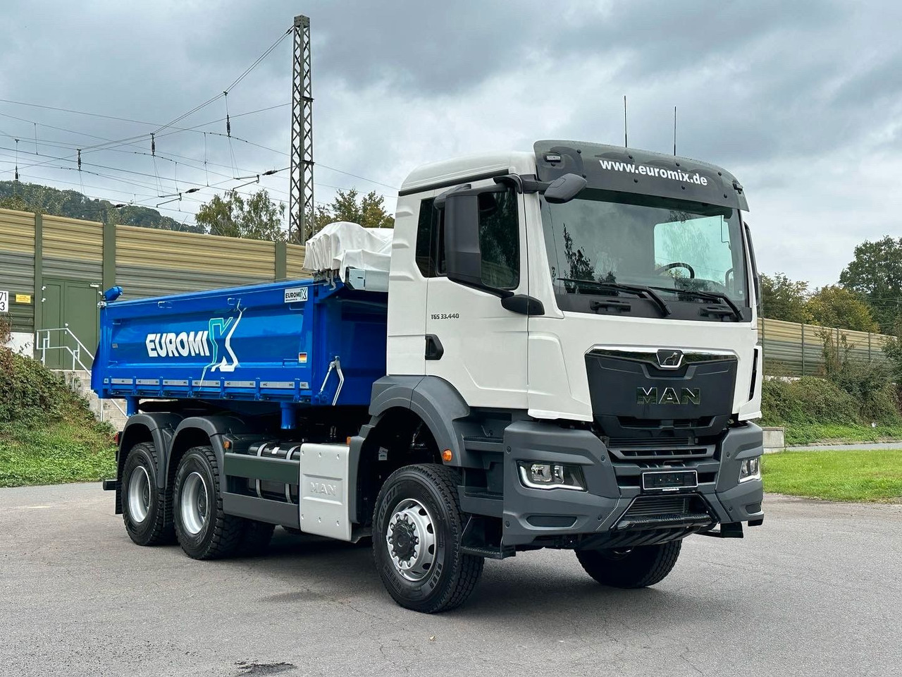 MAN TGS 33.440 6x6 /Euro6 3-Seiten-Kipper EuromixMTP - מזהיר: תמונה 3 MAN TGS 33.440 6x6 /Euro6 3-Seiten-Kipper EuromixMTP - מזהיר: תמונה 3
