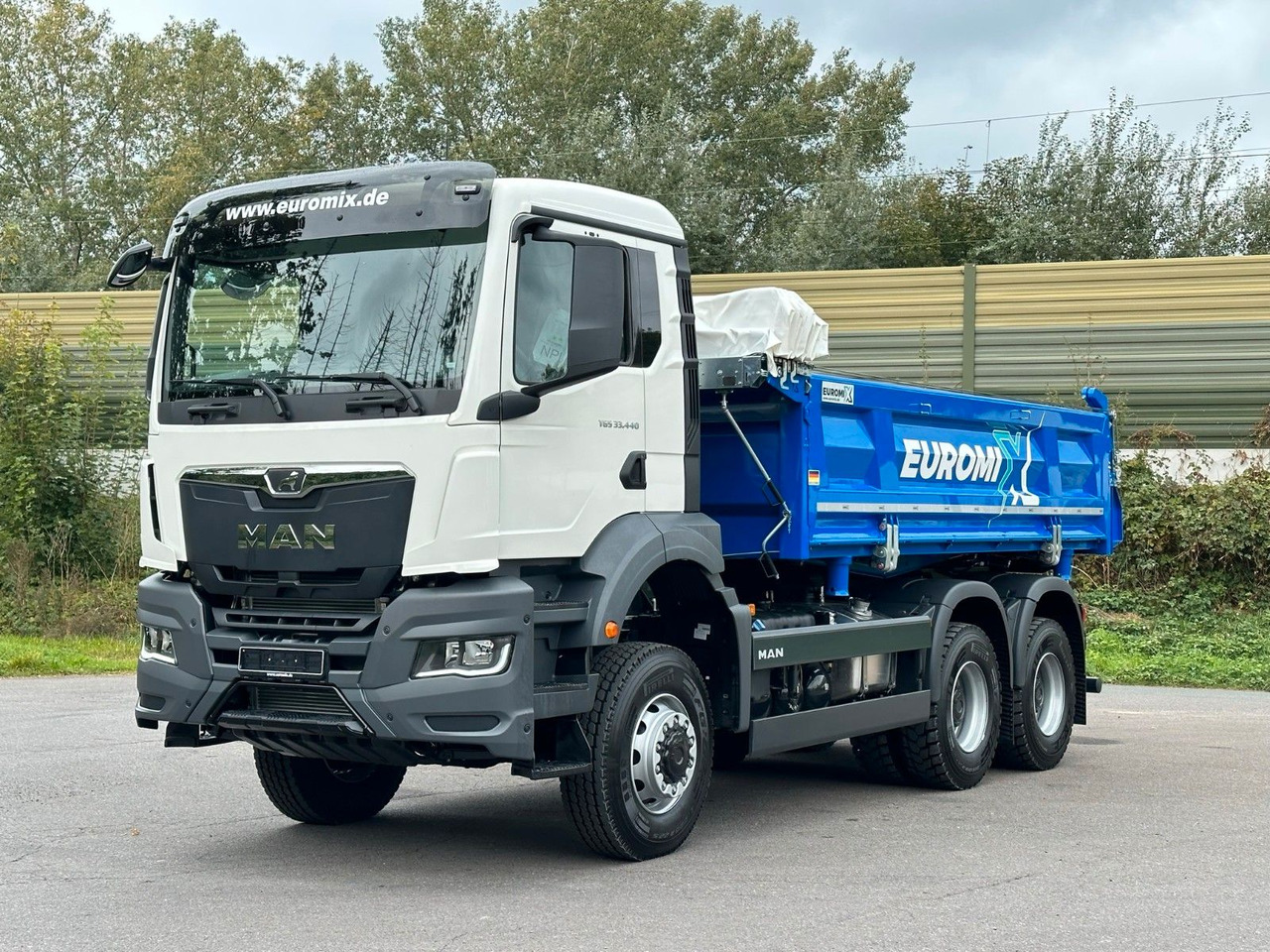 MAN TGS 33.440 6x6 /Euro6 3-Seiten-Kipper EuromixMTP - מזהיר: תמונה 1 MAN TGS 33.440 6x6 /Euro6 3-Seiten-Kipper EuromixMTP - מזהיר: תמונה 1