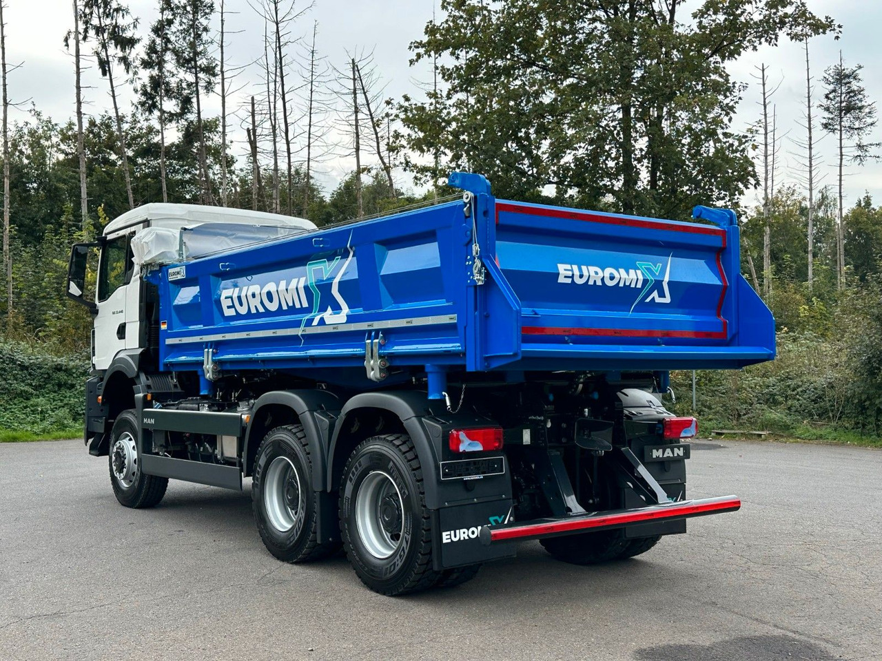 MAN TGS 33.440 6x6 /Euro6 3-Seiten-Kipper EuromixMTP - מזהיר: תמונה 4 MAN TGS 33.440 6x6 /Euro6 3-Seiten-Kipper EuromixMTP - מזהיר: תמונה 4