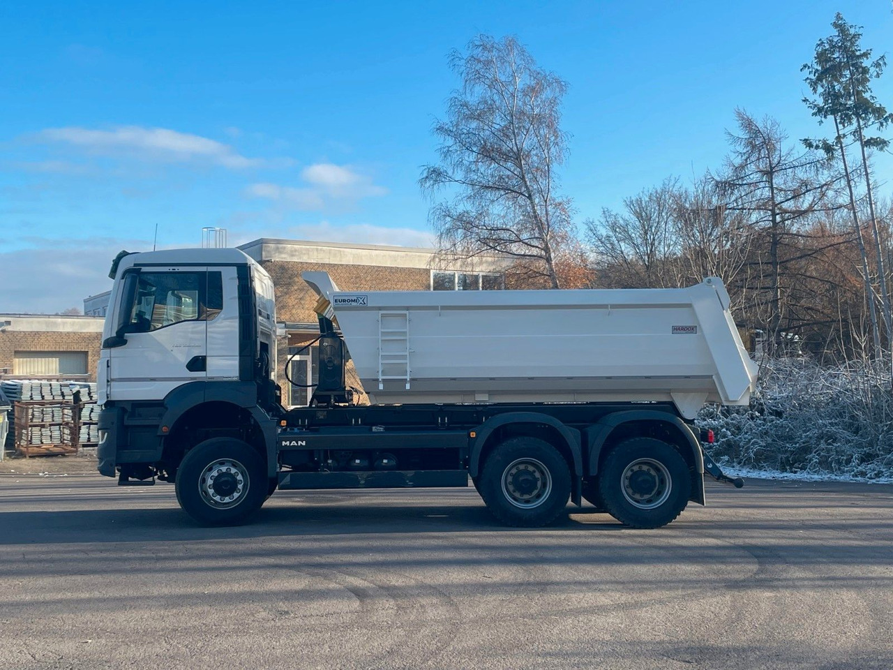 MAN TGS 33.440 6x6 /Euro6e Mulden-Kipper EuromixMTP - מזהיר: תמונה 4 MAN TGS 33.440 6x6 /Euro6e Mulden-Kipper EuromixMTP - מזהיר: תמונה 4