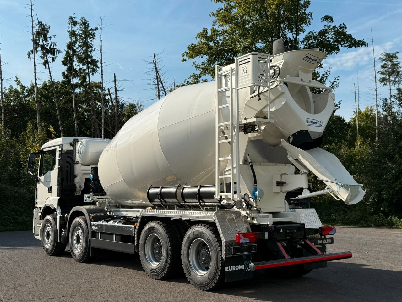 MAN TGS 35.470 BB 8X4 EuromixMTP EM 10 L - משאית מערבלת בטון: תמונה 4 MAN TGS 35.470 BB 8X4 EuromixMTP EM 10 L - משאית מערבלת בטון: תמונה 4