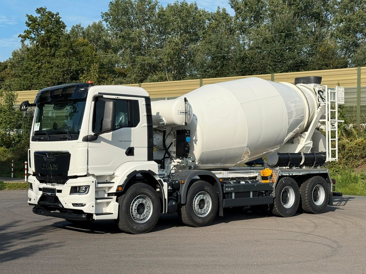 MAN TGS 35.470 BB 8X4 EuromixMTP EM 10 L - משאית מערבלת בטון: תמונה 2 MAN TGS 35.470 BB 8X4 EuromixMTP EM 10 L - משאית מערבלת בטון: תמונה 2