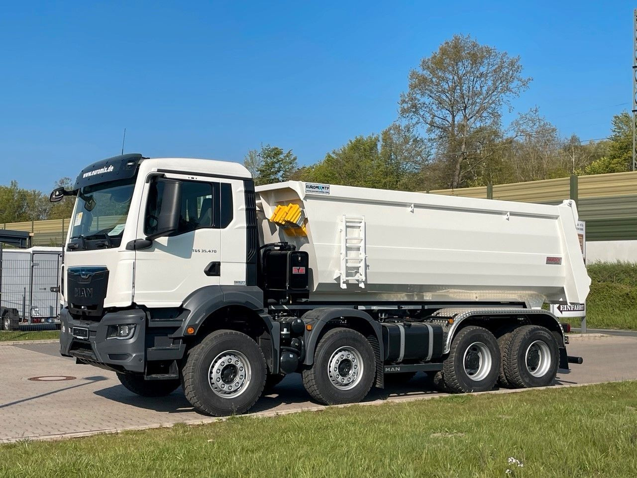 MAN TGS 35.470 BB 8X4 Mulden Kipper 10X Vorhanden - מזהיר: תמונה 2 MAN TGS 35.470 BB 8X4 Mulden Kipper 10X Vorhanden - מזהיר: תמונה 2