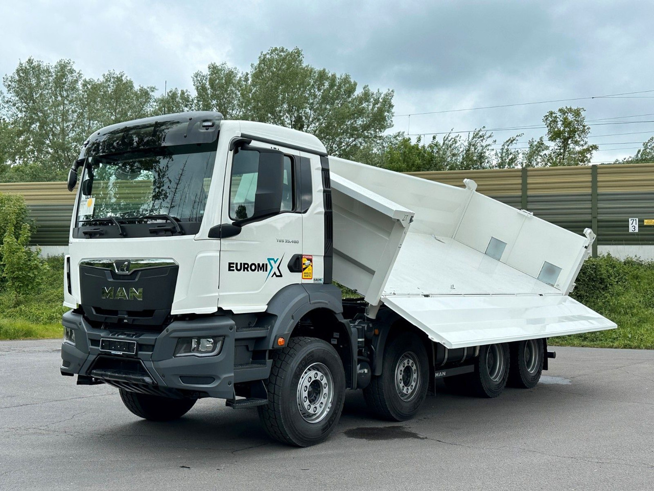 MAN TGS 35.480 8x4 EuromixMTP 2-Seiten-Kipper - מזהיר: תמונה 1 MAN TGS 35.480 8x4 EuromixMTP 2-Seiten-Kipper - מזהיר: תמונה 1