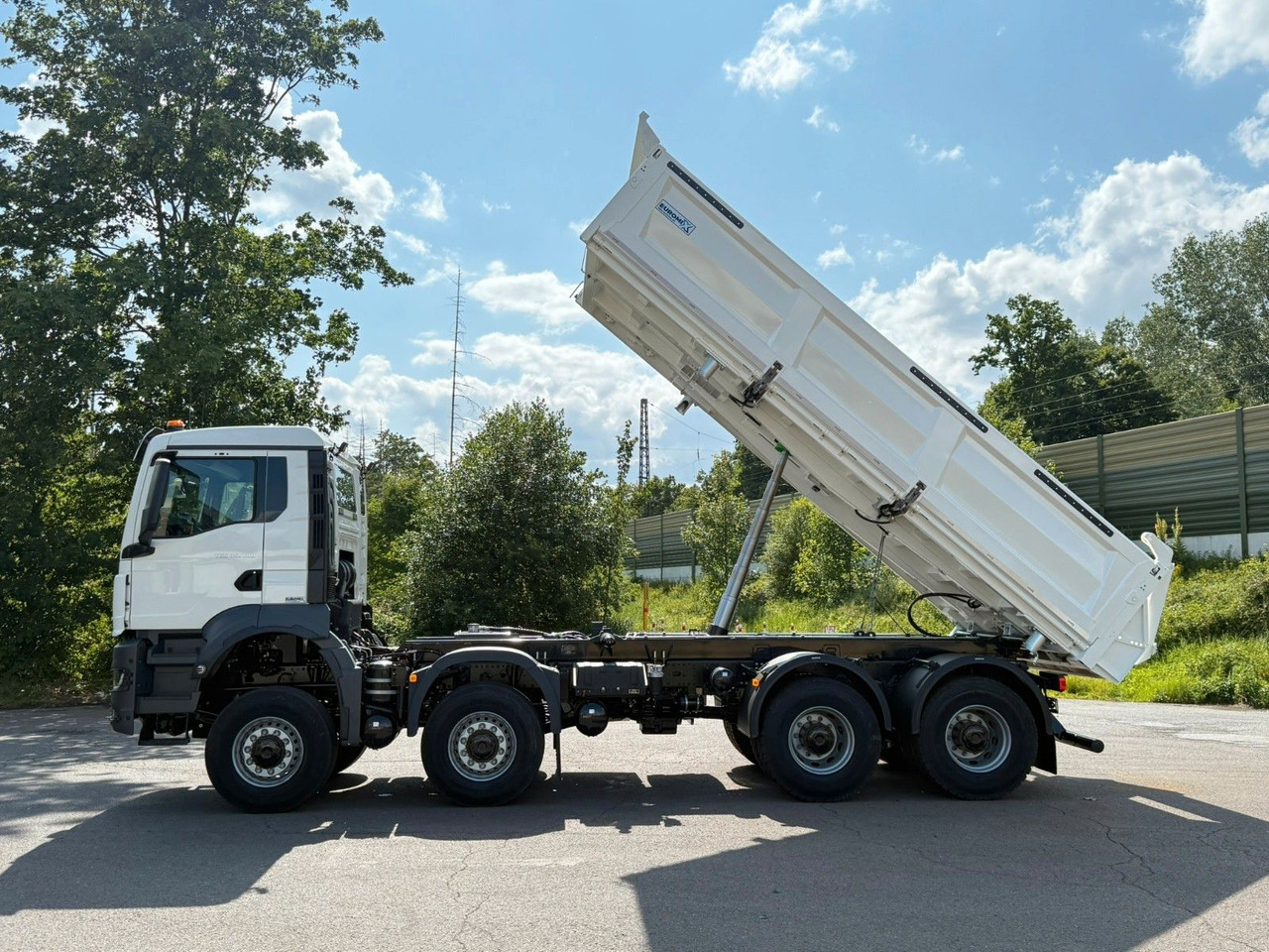 MAN TGS 35.480 8x8 EuromixMTP 3-Seiten-Kipper - מזהיר: תמונה 3 MAN TGS 35.480 8x8 EuromixMTP 3-Seiten-Kipper - מזהיר: תמונה 3