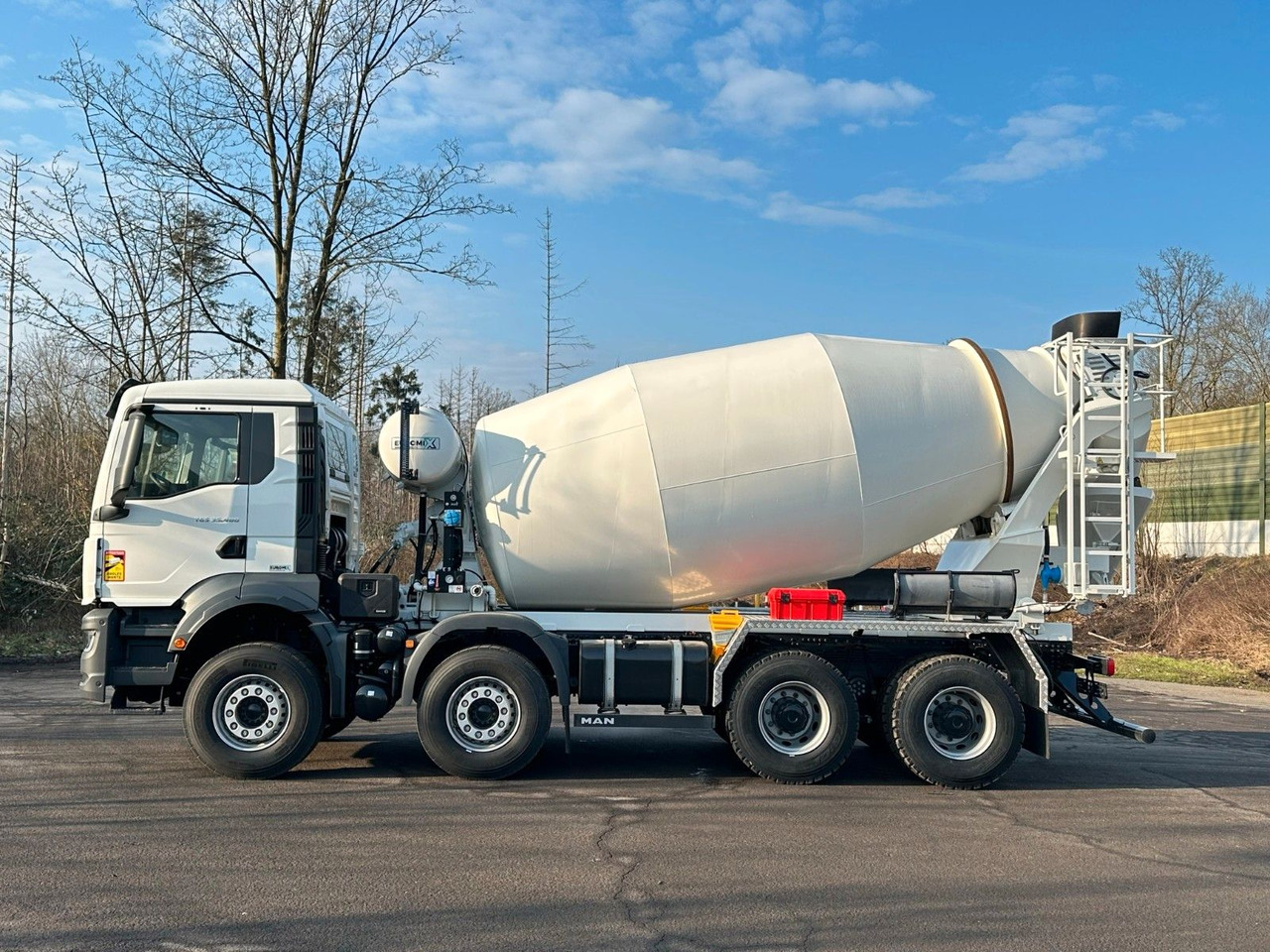 MAN TGS 37.480 8x4 EuromixMTP EM 10 L - משאית מערבלת בטון: תמונה 3 MAN TGS 37.480 8x4 EuromixMTP EM 10 L - משאית מערבלת בטון: תמונה 3