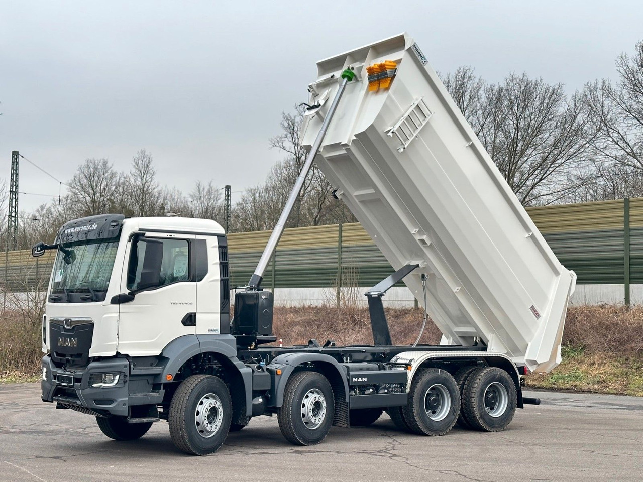 MAN TGS 41.400 8x4 / EUROMIX MTP 20m³/ EURO 5 - מזהיר: תמונה 1 MAN TGS 41.400 8x4 / EUROMIX MTP 20m³/ EURO 5 - מזהיר: תמונה 1