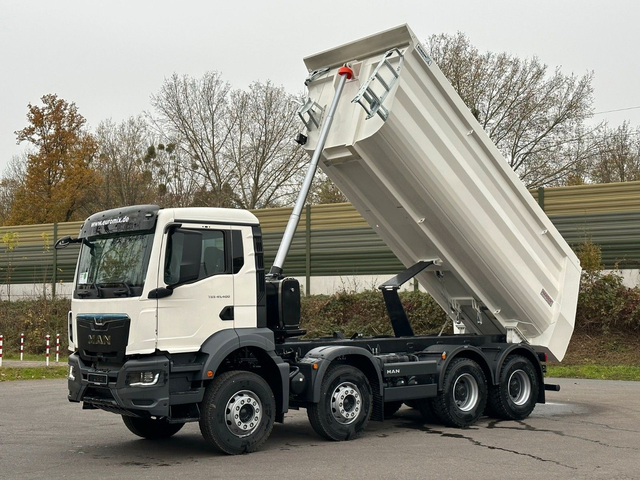 מזהיר MAN TGS 41.400 8x4 /  EUROMIX MTP 20m³/ EURO2 Kipper: תמונה 9